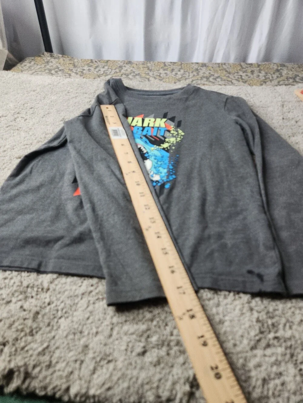 Boy's Grey Long Sleeve "Shark Bait" Tee - Cat & Jack - S (6/7) - Picture 8 of 11
